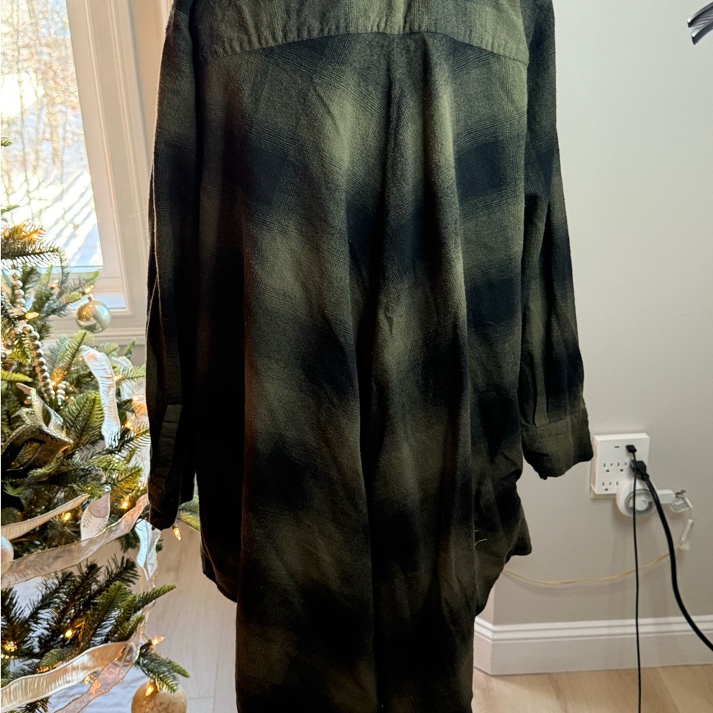 Lisa Rinna Collection Olive flannel button down - Picture 3 of 4